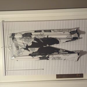 IMAN Black and White Floral Crop Pant